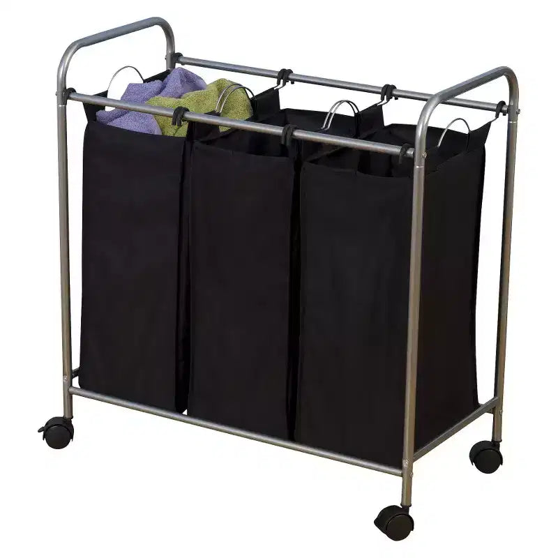 Trieur à linge Household Essentials à 3 sacs amovibles sur roulettes : cadre en acier, trieur à linge portable, argent