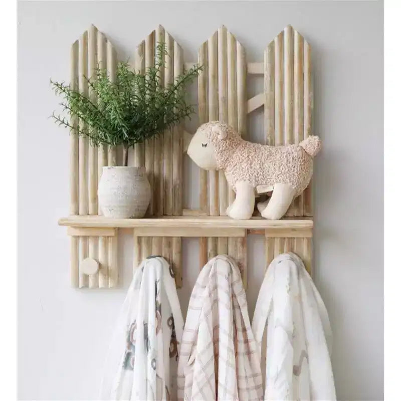 Étagère murale de rangement Crane Baby 5,5 po x 20 po Charlie Farmhouse Fence beige