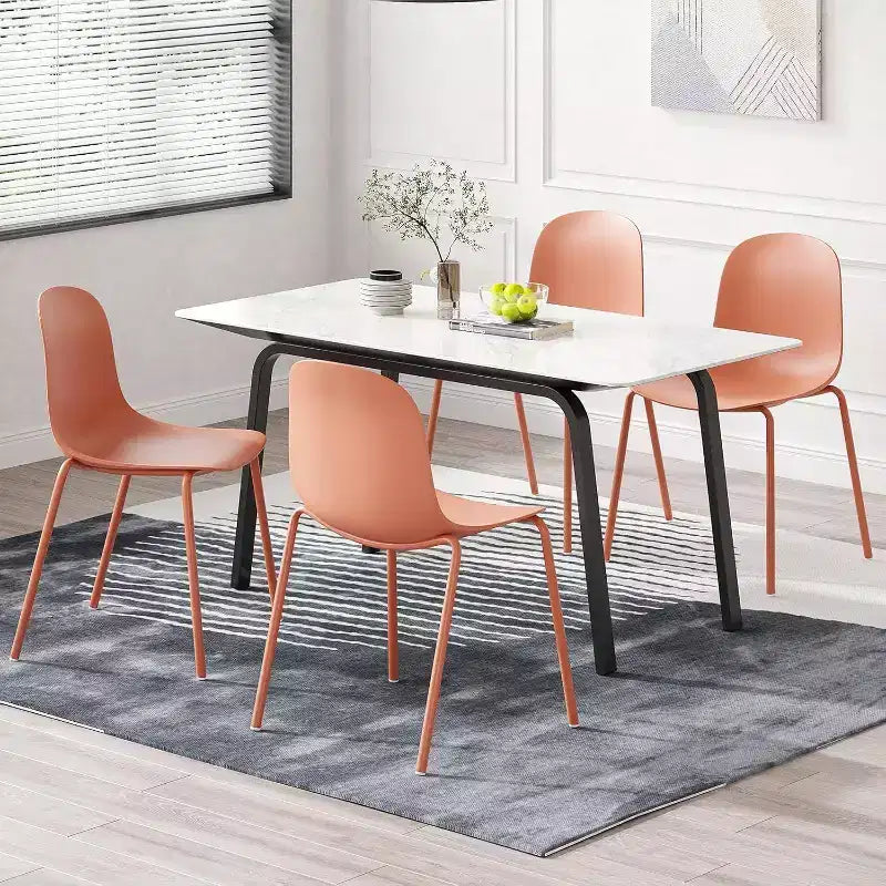 Pexfix Chaises de salle à manger empilables en plastique avec pieds en métal, lot de 4