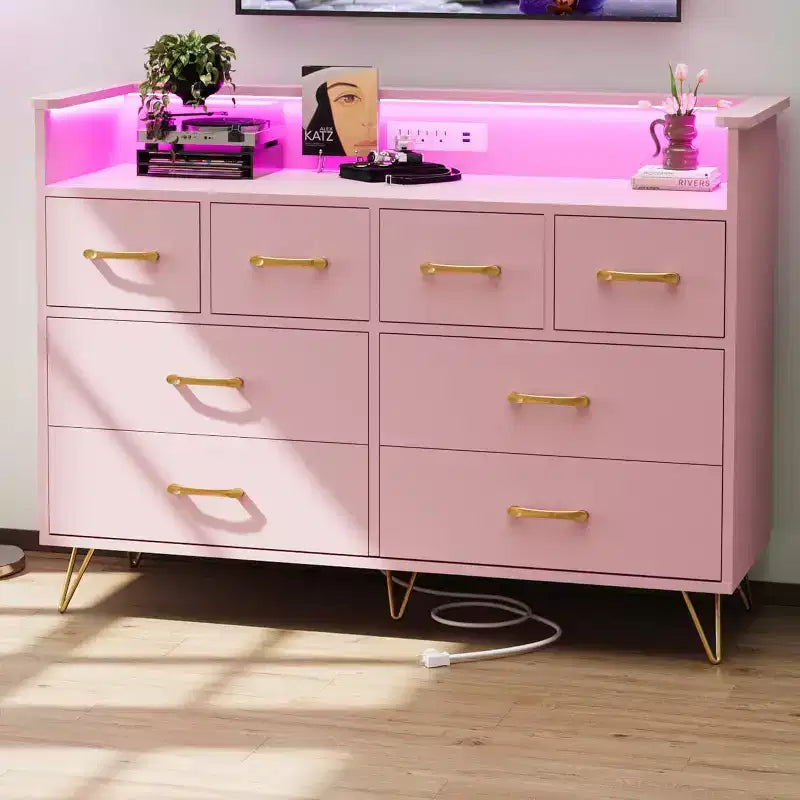Commode DobleePy rose à 8 tiroirs avec station de charge, lumières LED RGB, grande commode basse pour chambre à coucher, coiffeuse ou configuration de jeu