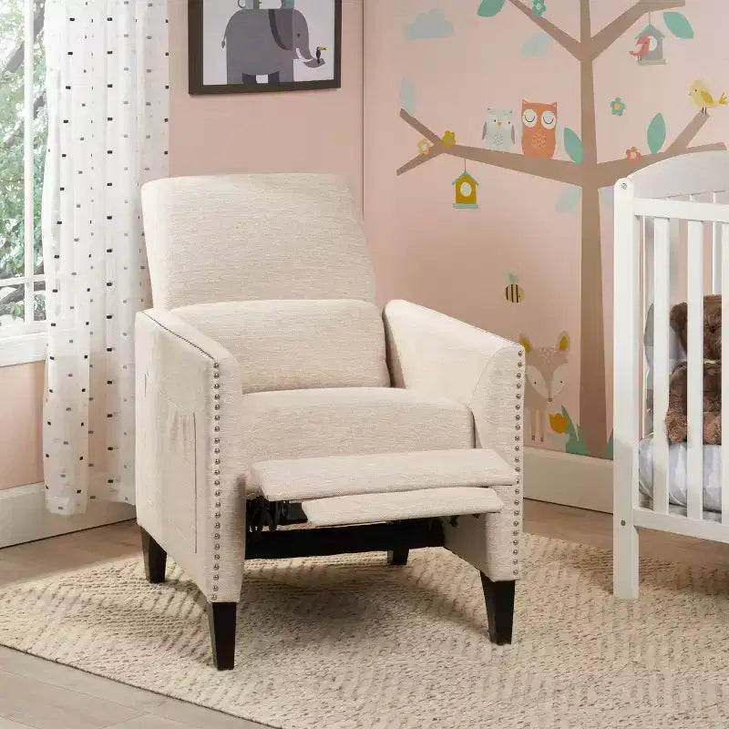 Fauteuil inclinable contemporain GDFStudio Alscot en tissu avec clous décoratifs