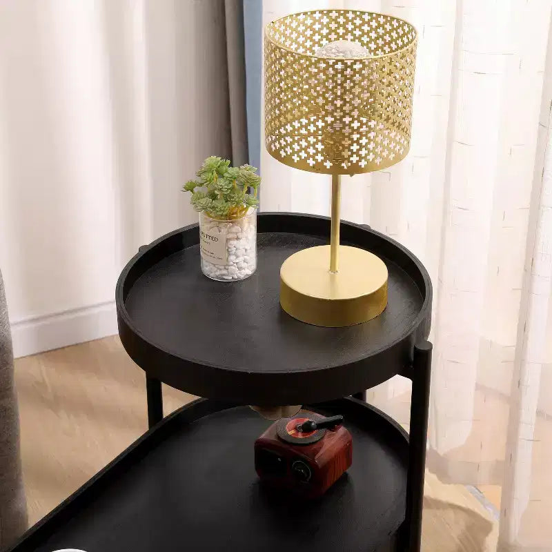 MAYEERTY Table d'appoint de rangement noire à 2 niveaux, cadre en métal et plateau en bois pour salon