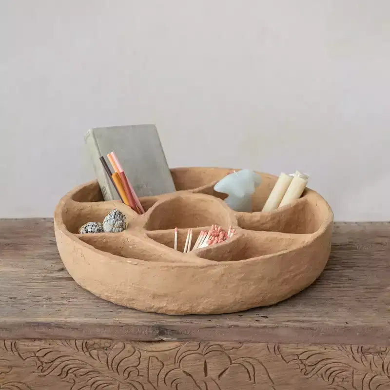 Étagère murale Storied Home en papier mâché rond avec plusieurs sections, moutarde