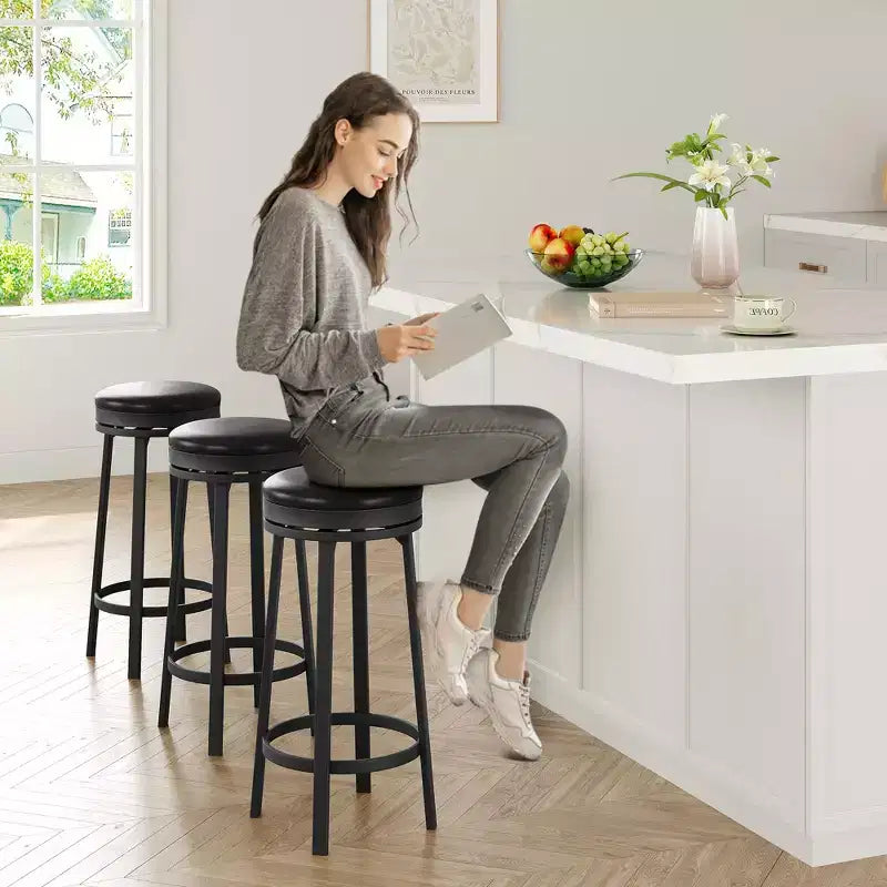 Lot de 2 tabourets de bar rotatifs de 76 cm avec structure en fer, siège en MDF, pivotement à 360 degrés, construction durable et design moderne