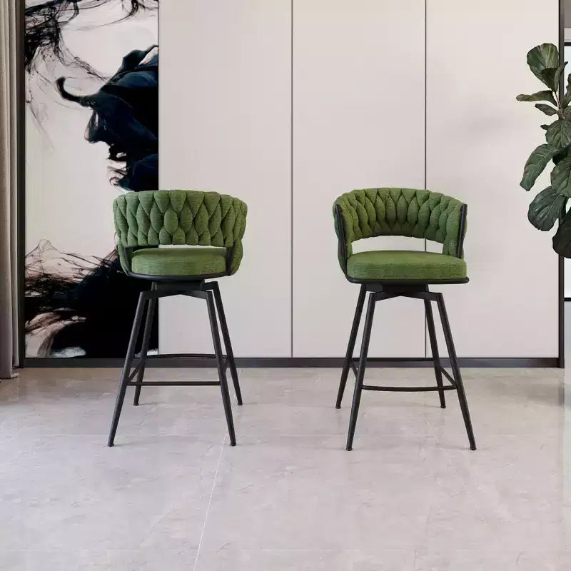 Tabourets de bar pivotants Okak 26, lot de 2, revêtement en daim avec repose-pieds et dossier tissé, pieds noirs, tabourets de comptoir pour îlot de cuisine