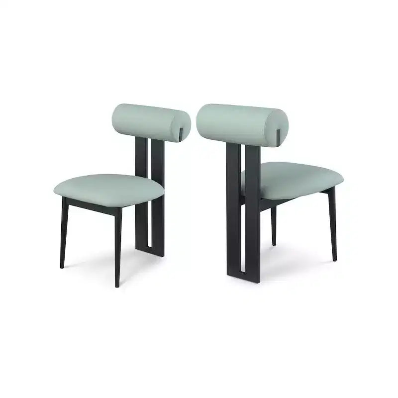 Meridian Furniture, Chaises de salle à manger Dario en cuir vegan, lot de 2