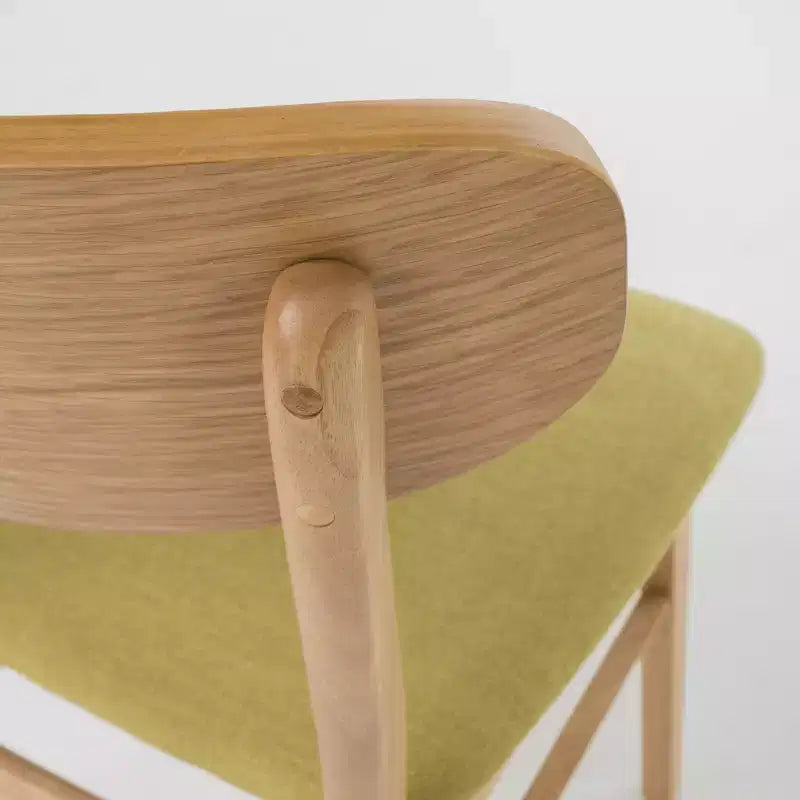 Chaises de salle à manger modernes rembourrées en tissu Alexis de GDFStudio (lot de 2)