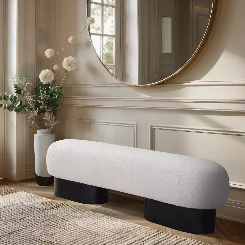 Meridian Furniture, Banc en tissu bouclé Robertson