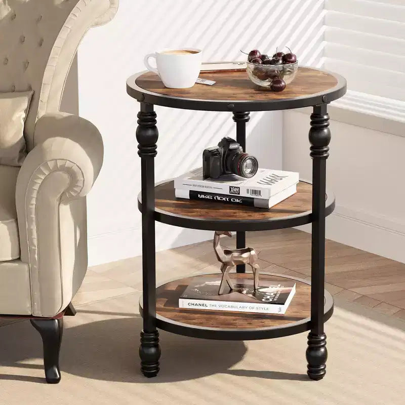 Petite table d'appoint, table basse ronde avec 3 étagères pour salon, chambre à coucher, table de chevet d'appoint avec cadre en acier pour petits espaces