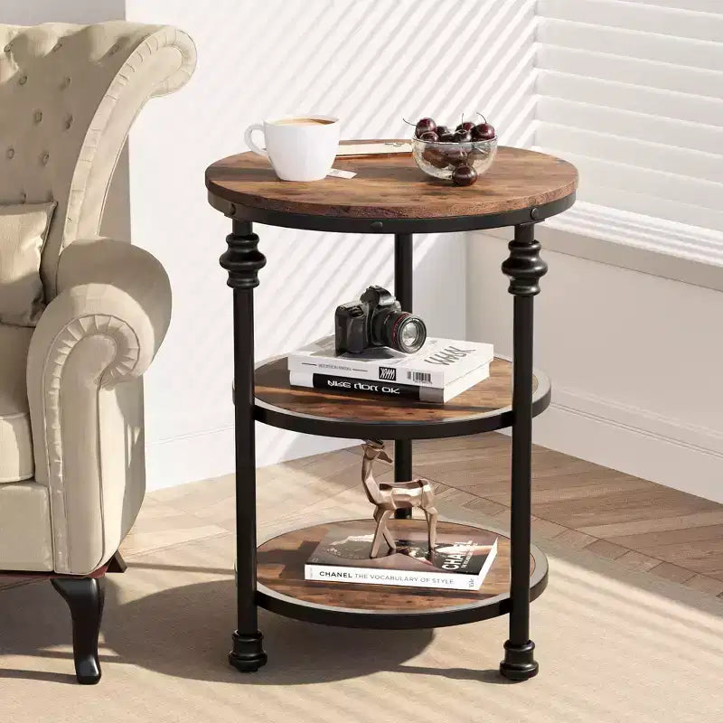Petite table d'appoint, table basse ronde avec 3 étagères pour salon, chambre à coucher, table de chevet d'appoint avec cadre en acier pour petits espaces