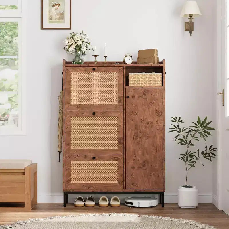 Meuble à chaussures Garvee avec 3 tiroirs basculants, meuble de rangement pour chaussures en rotin à 4 niveaux, organiseur de chaussures sur pied avec étagères réglables pour entrée