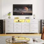 Meuble TV commode de 63 pouces avec 12 tiroirs, commode en tissu avec station de charge et lumières LED, étagères ouvertes pour TV de 65-75 pouces, meuble de divertissement moderne