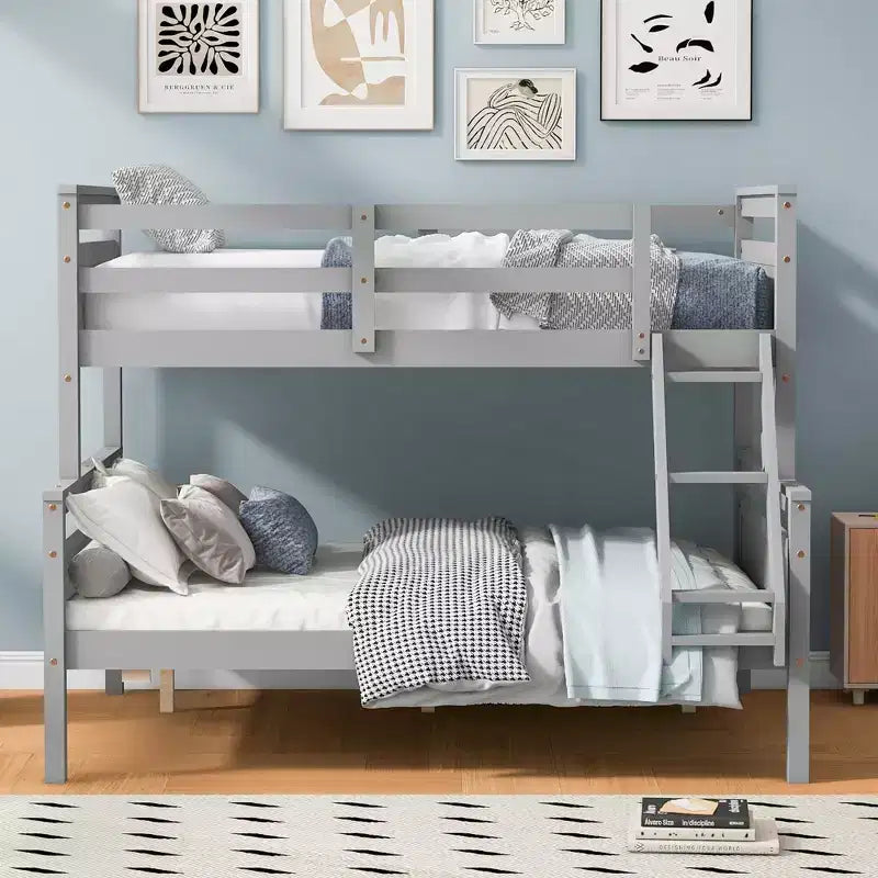 Lit superposé en bois deux places au-dessus d'un lit double pour enfants, avec barrière de sécurité, pour chambre à coucher ou dortoir