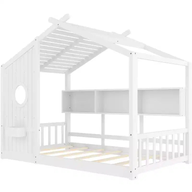 Lit cabane Polibi avec étagères de rangement intégrées et toit à lattes