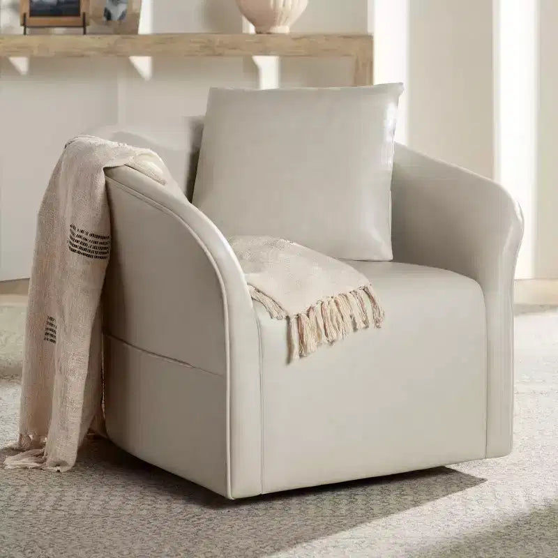 Fauteuil pivotant en similicuir Charlie Crème Studio 55D