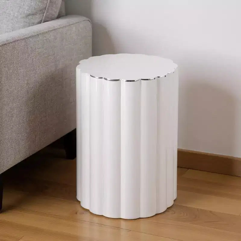 Table d'appoint bloc HomeRoots 18 en acier inoxydable argenté