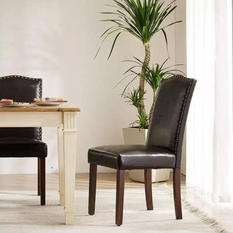 Okak Lot de 2 chaises de salle à manger à dossier haut en PU avec garniture cloutée, chaises de salle à manger d'appoint sans accoudoirs pour salle à manger, cuisine