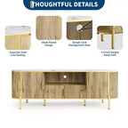 Meuble TV cannelé, centre de divertissement TV avec plateau en faux marbre, console avec étagères réglables et portes coulissantes, pour salon, chambre à coucher