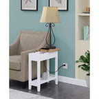 Table d'appoint relevable HomeStock Belmont avec station de charge intégrée, ports USB, prises de courant et rangement dissimulé pour les essentiels du salon