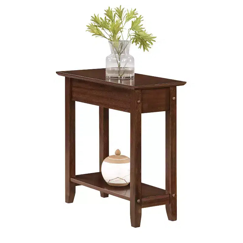 Table d'appoint compacte HomeStock Belmont avec porte-revues intégré, design en C pour un placement facile près du canapé et une utilisation pratique dans le salon