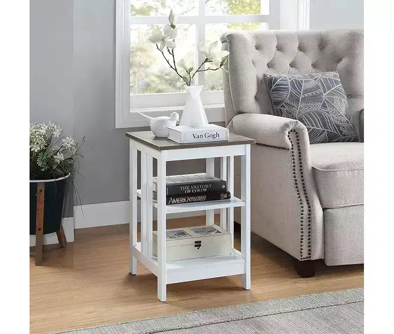 Table d'appoint Belmont HomeStock avec plateau lisse et deux étagères, construction en MDF, table d'appoint de style transitoire pour la décoration du salon ou de la chambre à coucher
