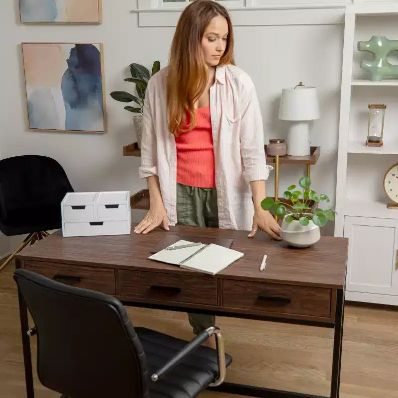 Bureau Martha Stewart Ollie avec 3 tiroirs