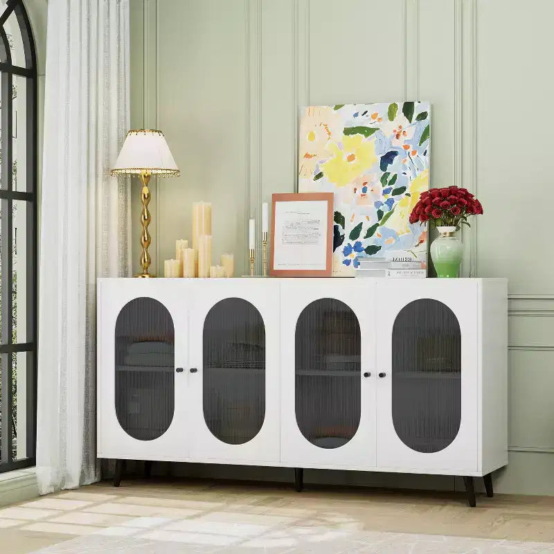 Meuble d'appoint moderne Okak, buffet avec quatre portes vitrées, meuble de rangement pour cuisine, salle à manger, entrée