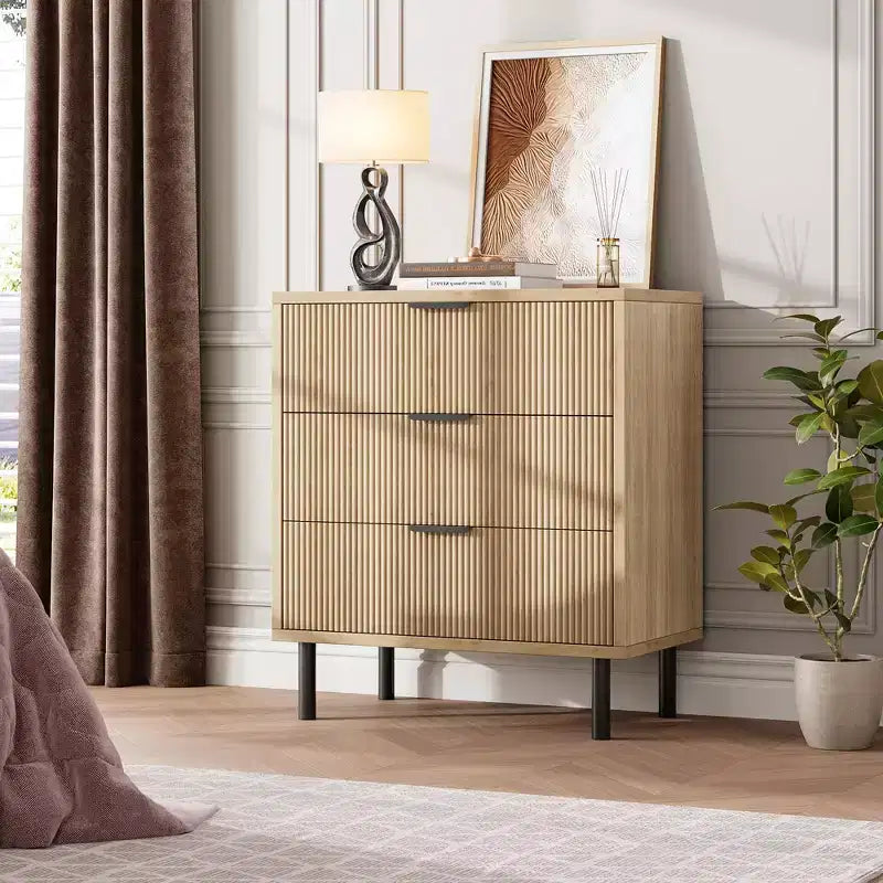 Commode à 3 tiroirs cannelés, chiffonnier de 71 cm de large avec dispositif anti-basculement, table de chevet haute en bois avec rangement et pieds en métal pour chambre, couloir