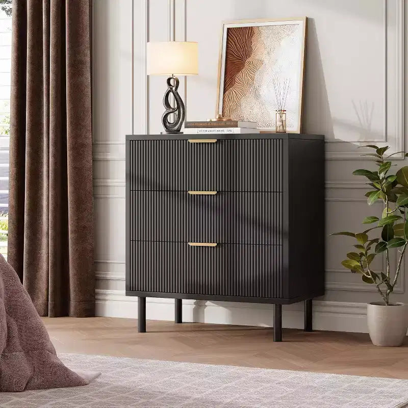 Commode à 3 tiroirs cannelés, chiffonnier de 71 cm de large avec dispositif anti-basculement, table de chevet haute en bois avec rangement et pieds en métal pour chambre, couloir