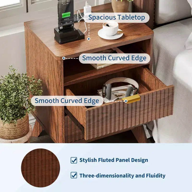 Table de chevet cannelée moderne CuisinSmart avec station de charge USB, classeurs à 2 tiroirs, tables d'appoint pour salon, chambre à coucher, bureau à domicile
