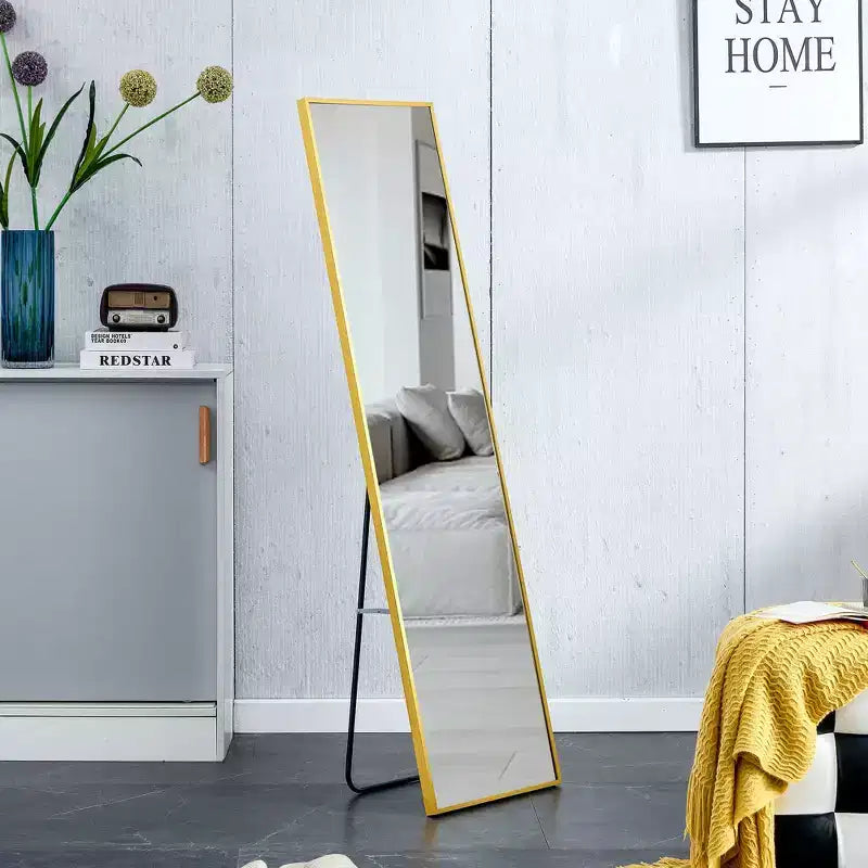 Miroir pleine longueur Okak 59*15,7 pouces avec cadre en alliage d'aluminium, miroir corporel avec support en métal, miroir de sol pour chambre à coucher, entrée, dressing, doré