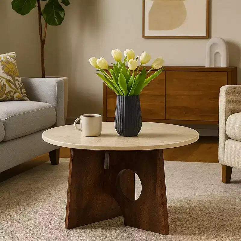 Table basse Royal Hampton, dessus en marbre rond naturel de 27 pouces, base sculpturale en bois de manguier