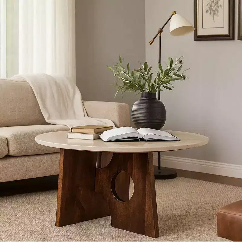 Table basse Royal Hampton, dessus en marbre rond naturel de 27 pouces, base sculpturale en bois de manguier