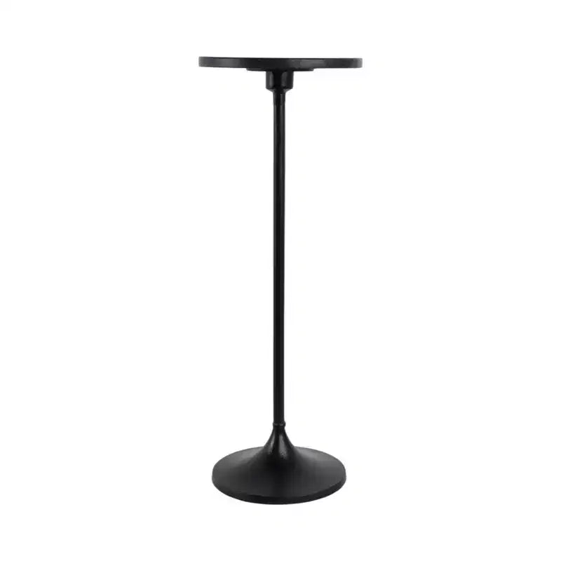 Table d'appoint élégante, table de chevet ou petite table de nuit pour la décoration intérieure - Table à boisson en métal mince avec plateau en marbre et base trompette