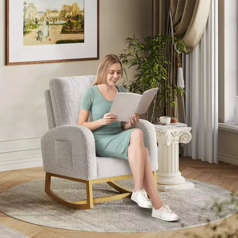 Fauteuil à bascule CuisinSmart Nursery, confortable en laine d'agneau, fauteuil d'appoint à bascule moderne avec poches de rangement latérales pour salon ou chambre à coucher