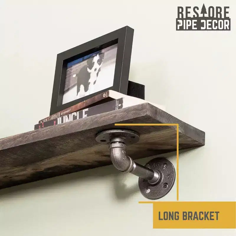Étagères noires RESTORE Boulder de 61 cm avec équerres en L par Pipe Decor