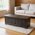 HomeRoots Pouf de rangement floral sculpté en bois massif vieilli noir 52