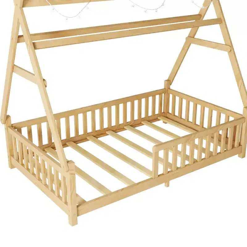 Lit cabane double Whisen avec lumière, lit cabane bas avec clôture et toit, conception sécurisée
