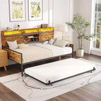 Lit de repos jumeau Zevemomo avec tiroir gigogne, avec tête de lit porte de grange coulissante Lumières LED Lit de repos en métal robuste pour salon, chambre à coucher, chambre d'amis, marron