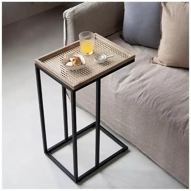 COZAYH Table d'appoint en bout de canapé, Meuble d'appoint avec plateau en rotin tissé, Noir