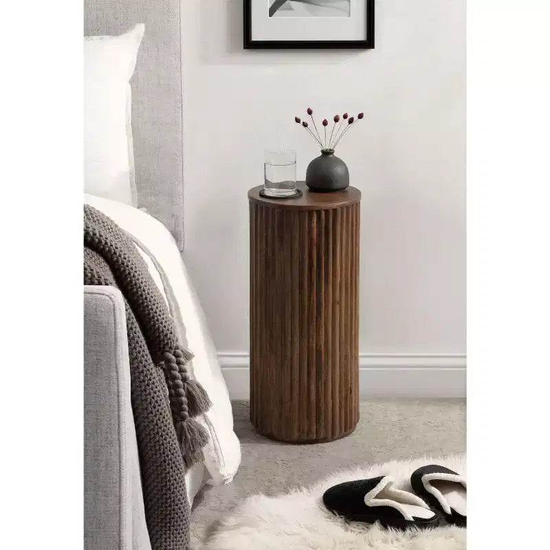 Table d'appoint en bois Kate and Laurel Reid