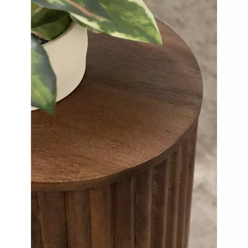Table d'appoint en bois Kate and Laurel Reid