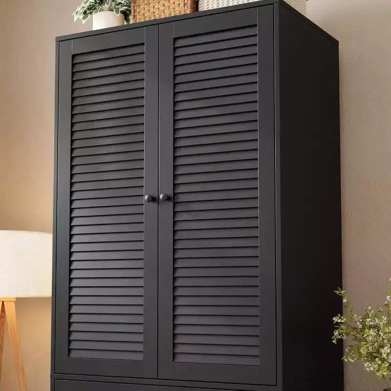 Armoire avec tringle à vêtements et tiroirs, placard de rangement haut en bois à 2 portes pour l'organisation de la chambre, finition naturelle