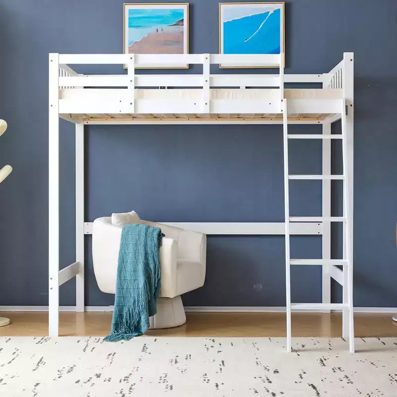 Lit mezzanine VINGLI entièrement en bois avec station de chargement USB/LED, lit en bois massif avec barreaux plats, garde-corps de 38 cm de haut, pas besoin de sommier, blanc