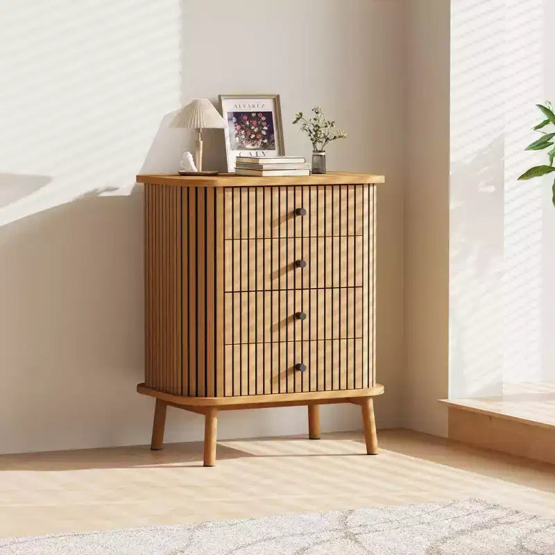 Commode à 4 tiroirs, chiffonnier de chambre à coucher, meuble de rangement, grand espace, commode moderne en osier avec poignées noir mat et pieds en bois
