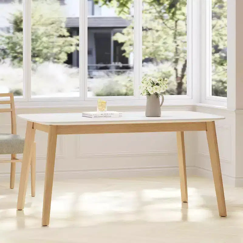 Table à manger rectangulaire minimaliste Okak 59IN, table de cuisine avec pieds en bois d'hévéa, table de dîner pour salle à manger, cuisine, chêne blanc