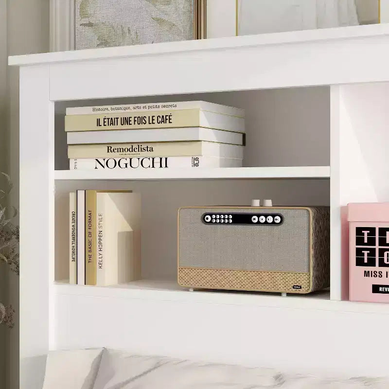 Tête de lit Famapy blanche taille double/grand lit, lumières LED contrôlées par application, étagères réglables, solution de rangement intelligente pour chambre à coucher