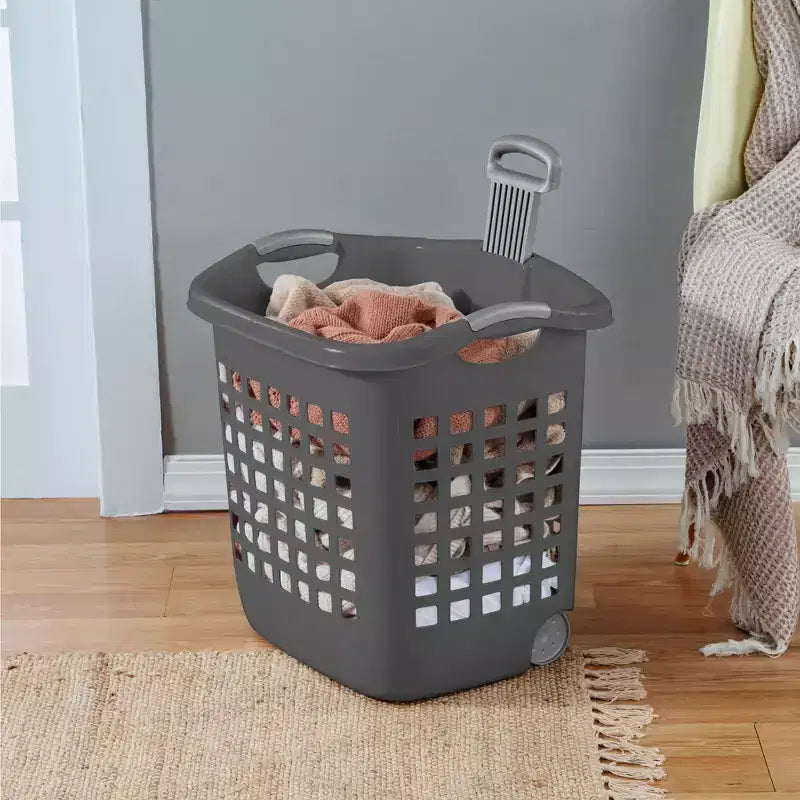 Panier à Linge à Roulettes Sterilite Ultra, 60 Litres avec Poignées, Gris, Lot de 4