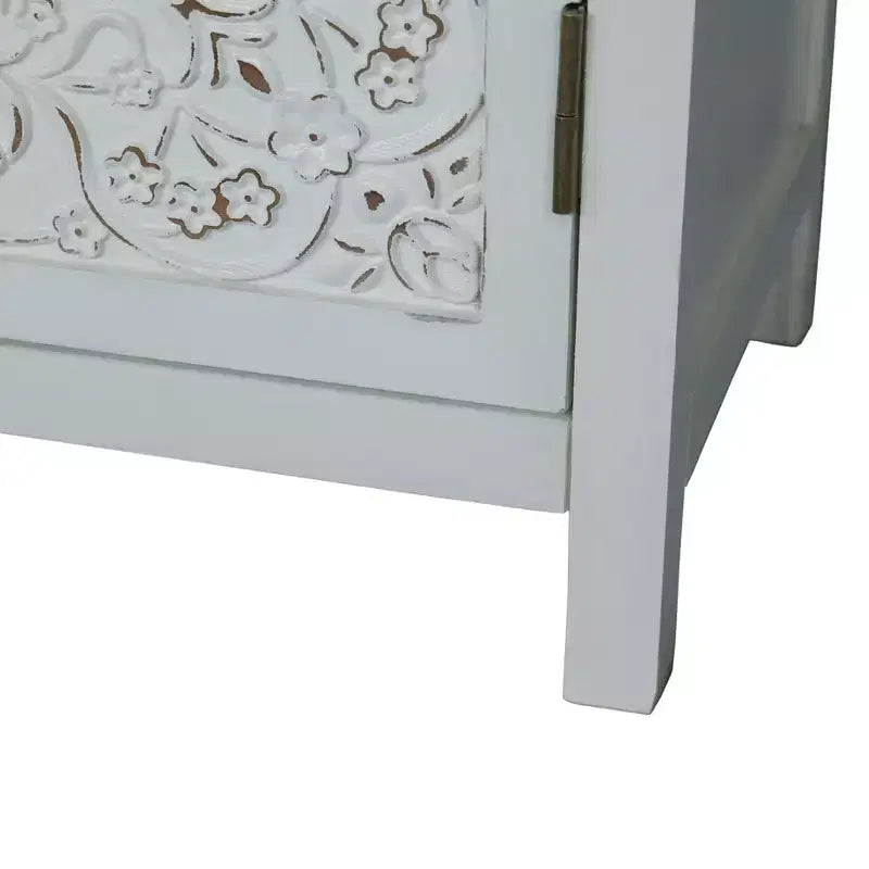 Buffet de rangement GDFStudio Hugo en bois de sapin de 60,00 po avec 4 portes