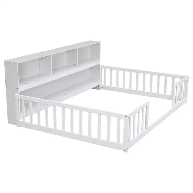 Lit de sol intégral Bellemave avec bibliothèque latérale et étagères, cadre de lit de sol en pin avec garde-corps pour enfants, blanc
